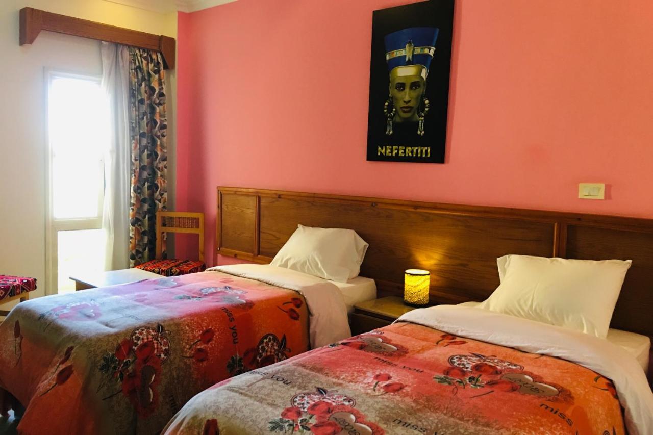 Jewel Howard Carter Hotel Luxor Bagian luar foto